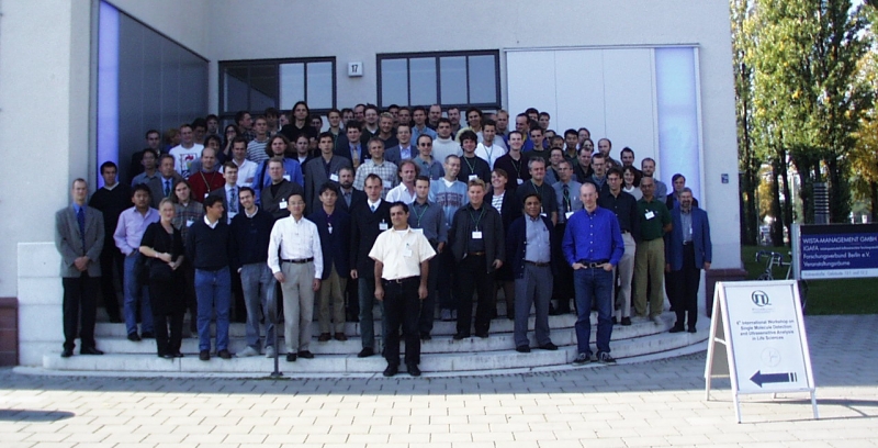 Group picture of the Single Molecule Workshop 2000