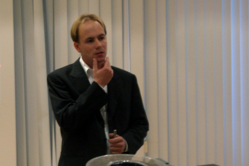 Philip Tinnefeld (2001) – A moment from his time at the Single Molecule Workshop