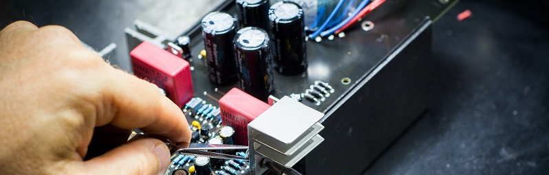 Elektroniker für High-End Mess- und Lasertechnik (m/w/d)