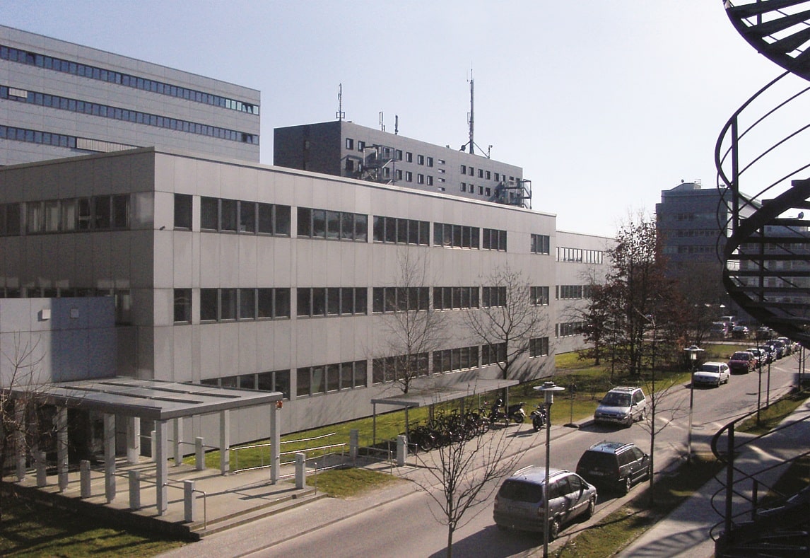 The company moves to its current location in Kekulestrasse 7, 12489 Berlin, Germany.
