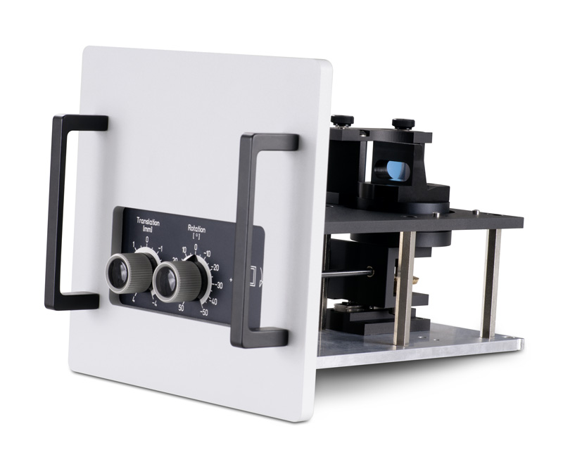 Adjustable front-face holder for angled sample measurements