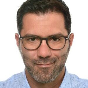 Photo of Professor Guillermo Acuna