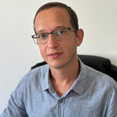 Dr. Igor Khanonkin