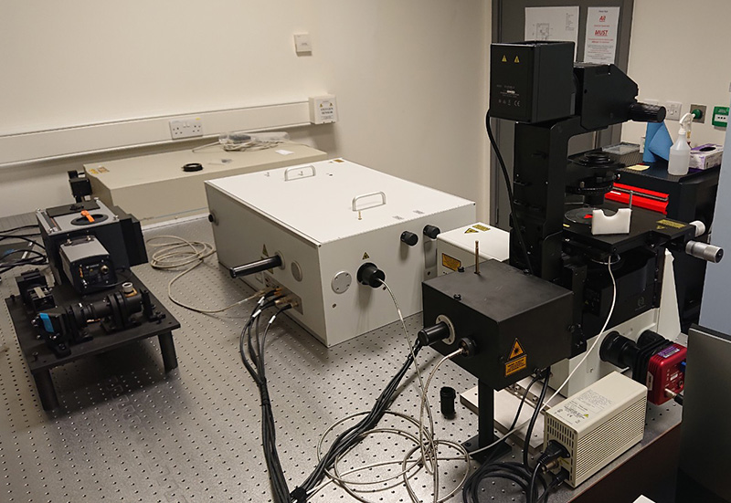 Customized MicroTime 200 setup configured for spatially resolved charge carrier diffusion measurements using back-port excitation, galvo scanning, and time-resolved detection.
