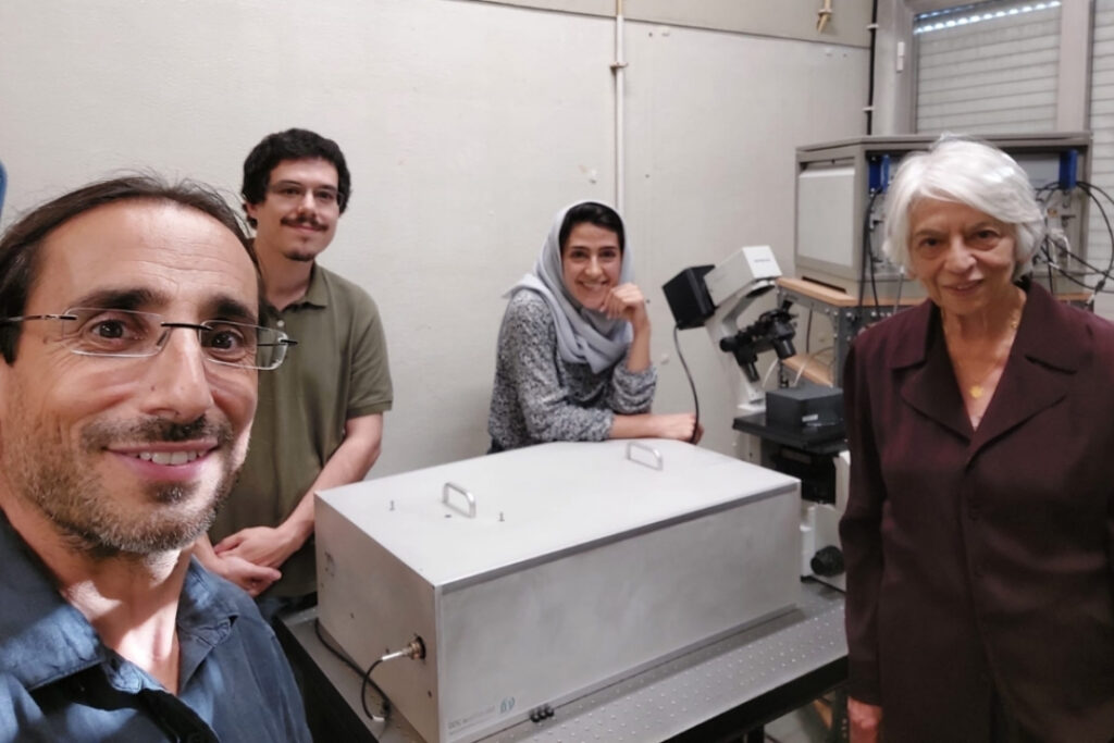 The MicroTime 200 confocal microscope at the University of Lisbon, demonstrating long-term research continuity since its installation in 2002.